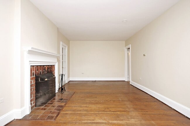 Building Photo - Charming Home Near UVA Grounds & Scott Stadium