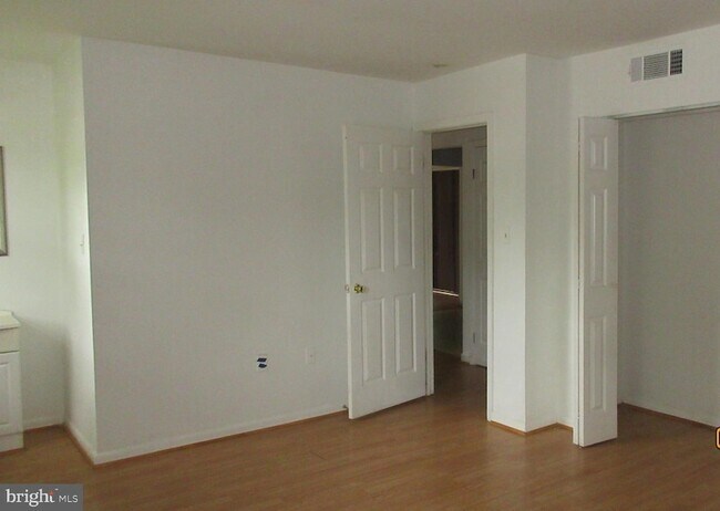 Foto del edificio - 4419 kentmore Dr