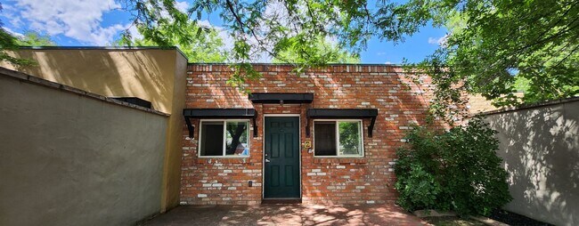 Foto del edificio - Columbine1104 (CW-KS)