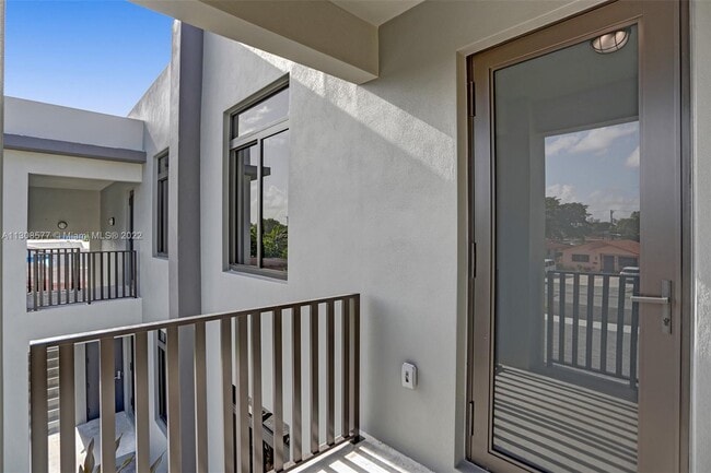Foto del edificio - 436 E 16th St