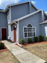 Building Photo - 120 Coco Plum Dr
