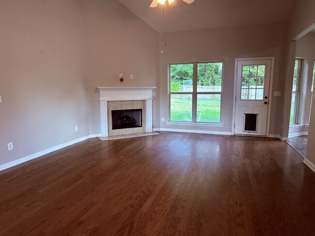 Foto del edificio - 3291 Chapel Hills Pkwy