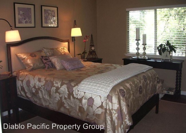 Foto del edificio - 2 br, 1 bath House - 2715 Oak Rd, Ste D