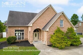 Building Photo - 3564 Drake Rd