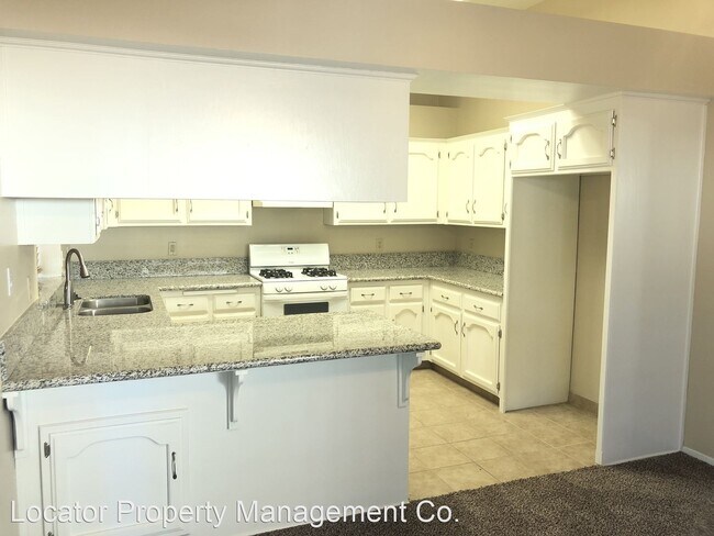 Building Photo - 3 br, 2 bath House - 10613 Camino El Canon