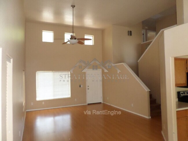 Foto del edificio - 1641 W Orchid Ln