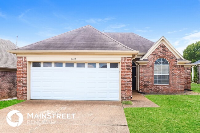 Building Photo - 1136 Breezy Valley Dr