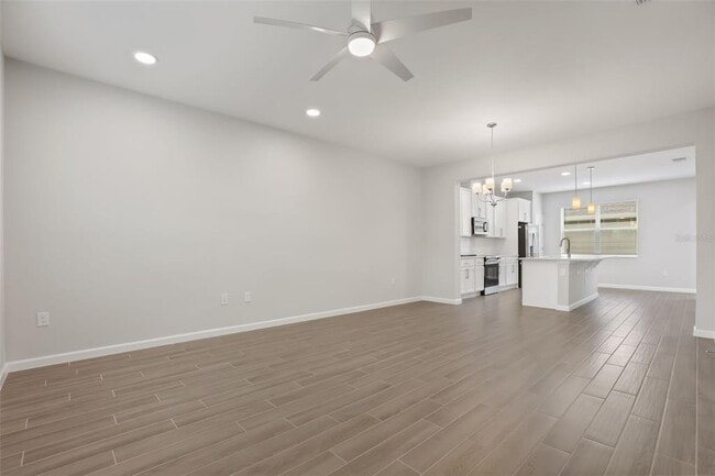 Building Photo - 1394 Mount Royal Dr