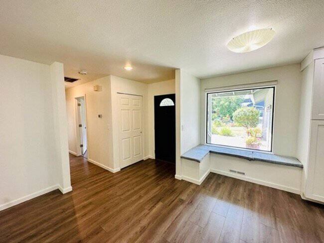 Foto del edificio - 3bd/2ba Duvall House