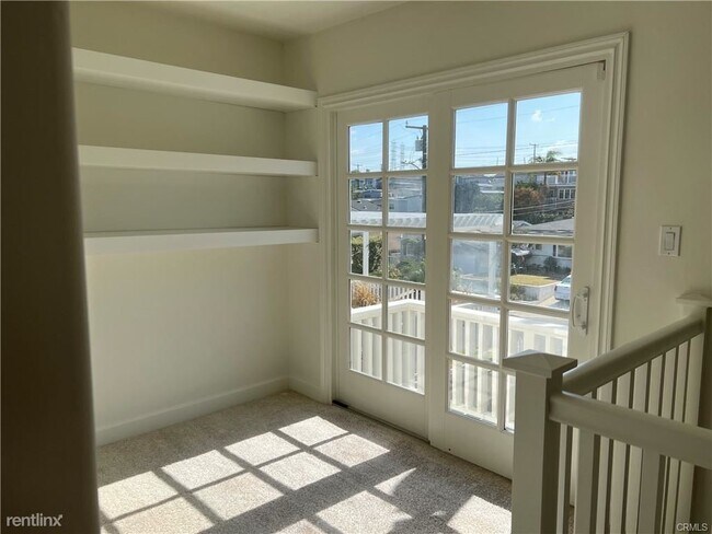 Foto del edificio - 3 br, 1.5 bath House - 1611 Armour Ln