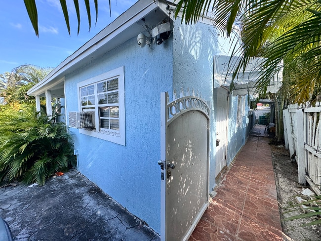 Building Photo - 3554 NW 12th Terrace