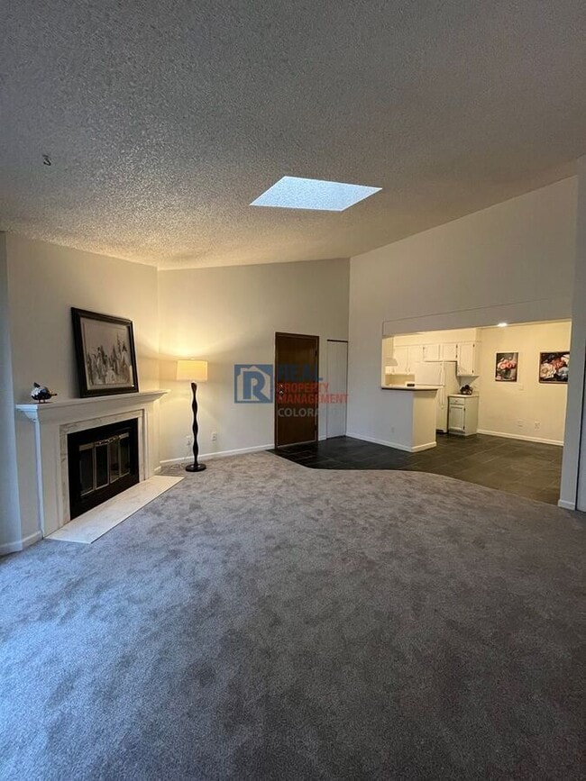 Building Photo - 3344 S Ammons St