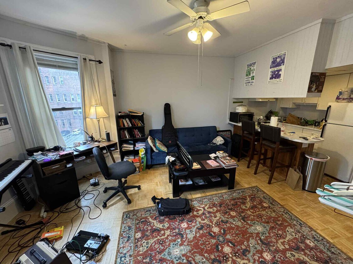 Primary Photo - 288 Newbury St