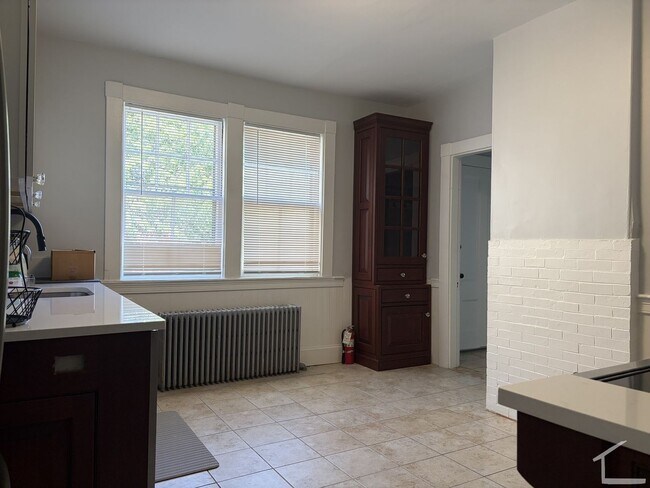 Foto del edificio - Awesome 6 bed in Watertown!!