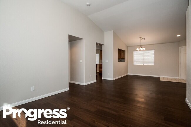 Foto del edificio - 5627 Tropic Breeze St
