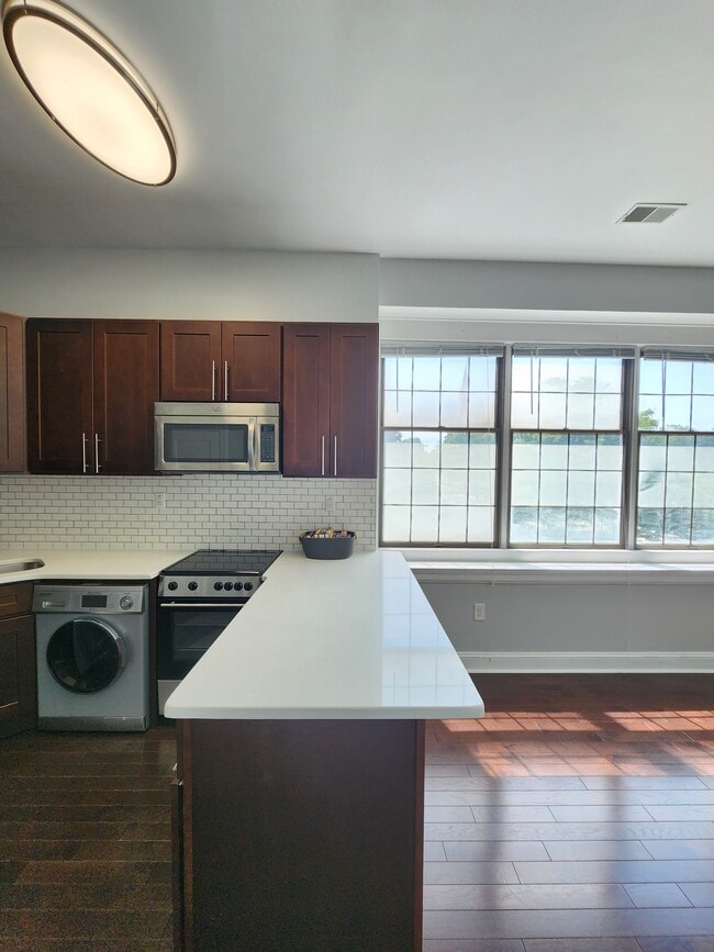 Foto del edificio - 283 Keswick Ave