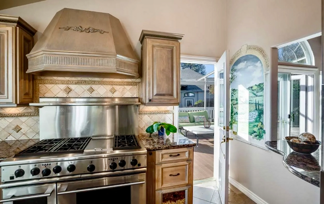 Foto del edificio - 908 Placer Ridge Rd