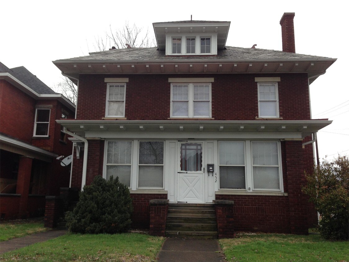 Primary Photo - 452-452 6th Ave