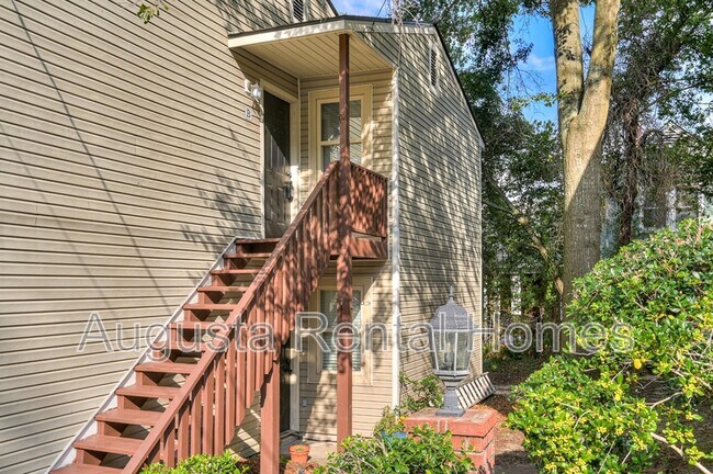 Building Photo - 1402 Johns Rd