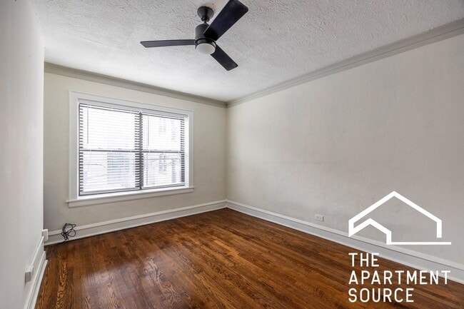 Photo - 5509 N Lincoln Ave Apartment