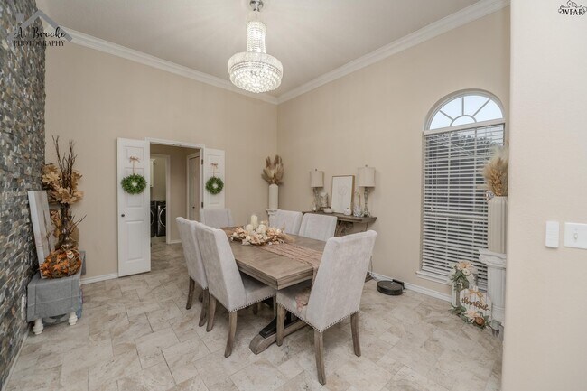 Foto del edificio - 4901 Belair Blvd