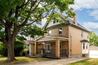 Building Photo - 318 Lavina Ave