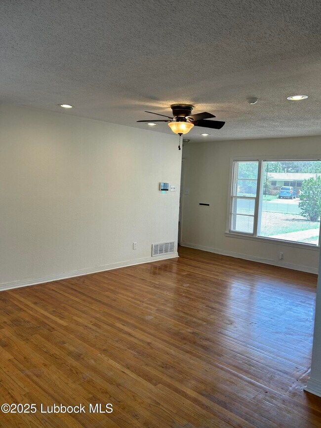 Foto del edificio - 3128 38th St