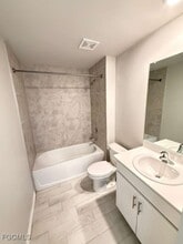 Building Photo - 5019 Moon Ln