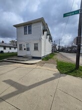 Building Photo - 406 1/2 S Hague Ave