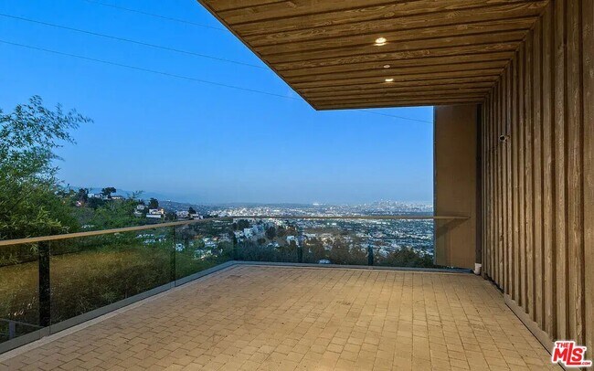 Foto del edificio - 1600 Viewmont Dr