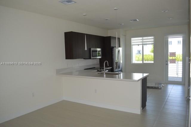 Foto del edificio - 6416 NW 102nd Ct