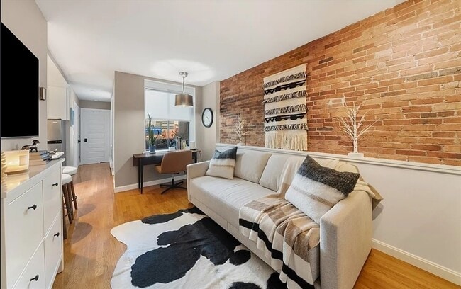 Building Photo - 9 Hancock St