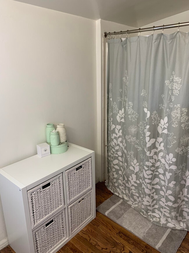 Building Photo - 3930 N Williams St