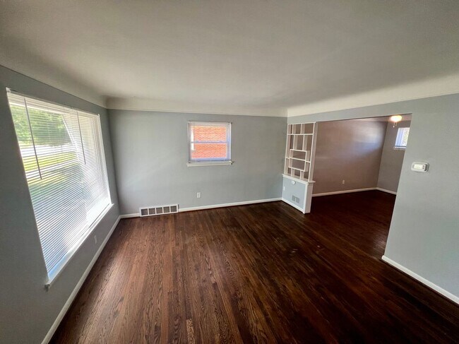 Foto del edificio - 20351 E Eight Mile Rd