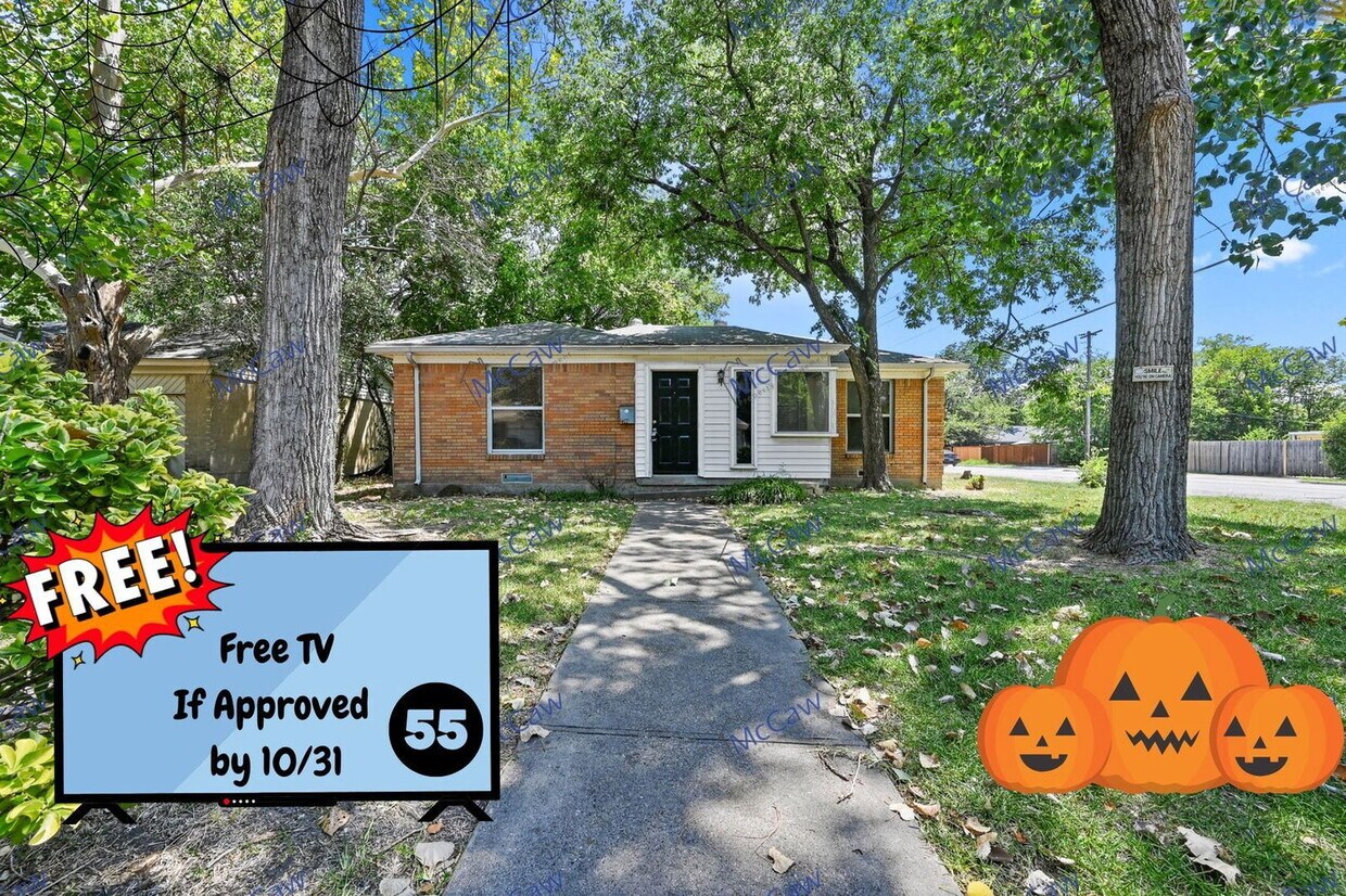 Primary Photo - 2704 Highwood Dr