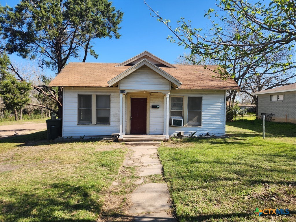 Primary Photo - 1806 W Avenue H