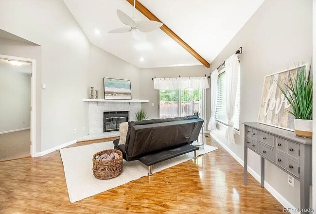 Foto del edificio - 6474 S Harrison Ct