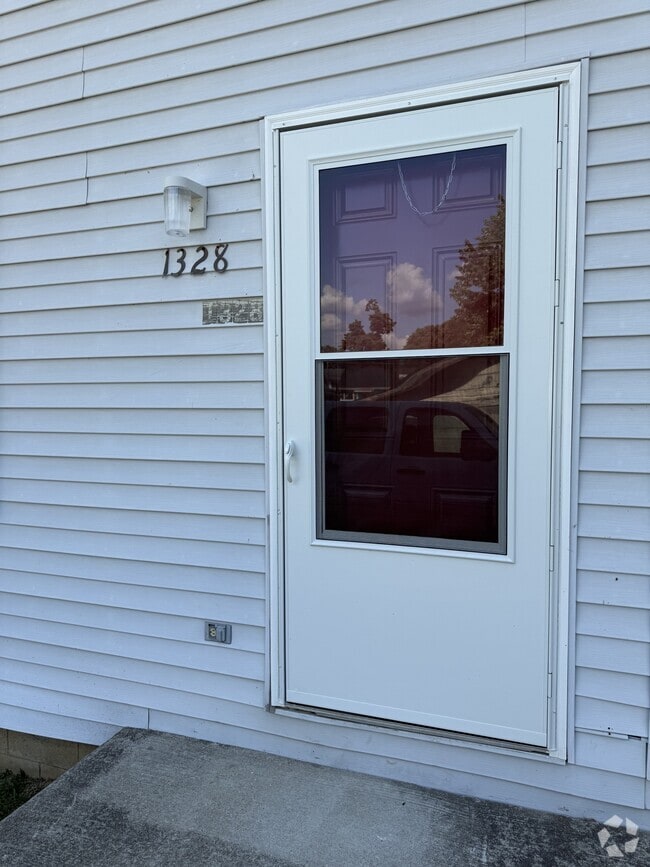 Building Photo - 1328 Beech St