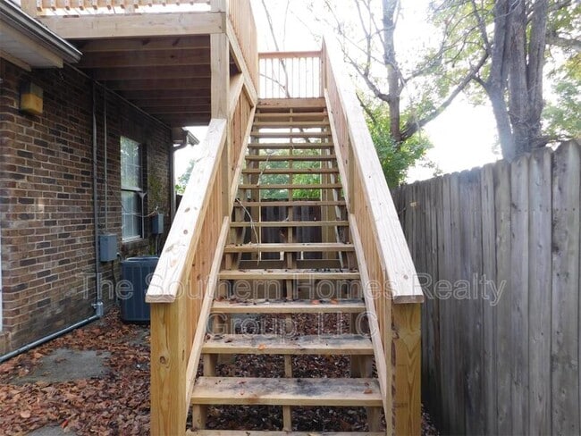 Foto del edificio - 309 W Madison Ave