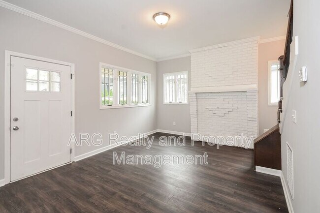 Foto del edificio - 393 Atwood St SW