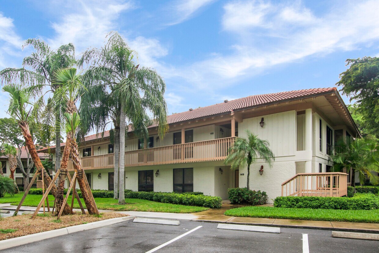 157 Bracken Wood Rd, Palm Beach Gardens, FL 33418 Condo for Rent in