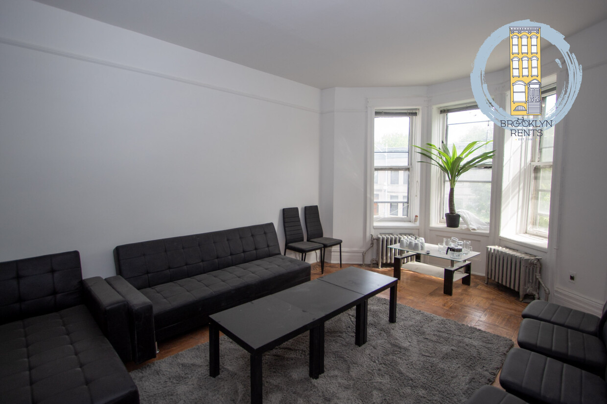 Foto principal - 1423 Sterling Pl