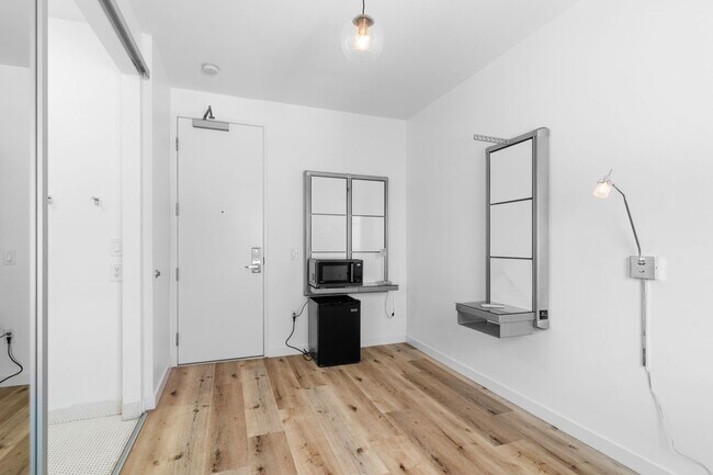 Building Photo - 335 Pacific Avenue