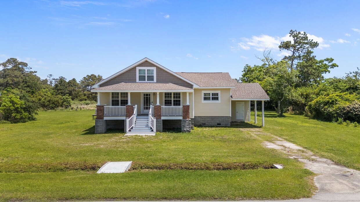 Foto principal - 3 Bed 2 Bath Marshallberg Home Available now