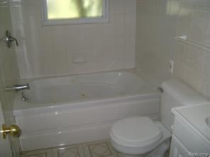 Foto del edificio - 28638 Edward St