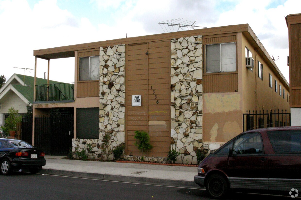 Building Photo - 1336 Walnut Ave