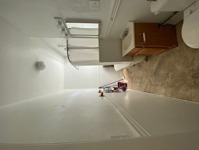 Building Photo - 5 Walbridge St