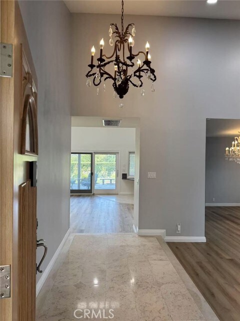 Foto del edificio - 1461 Flinton Ct
