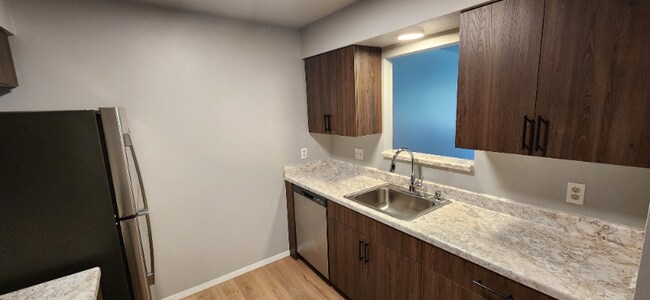 Foto del edificio - 3278 N Dousman St