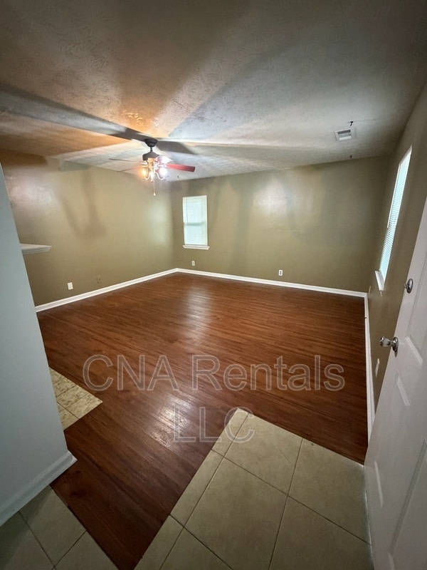 Foto del edificio - 901 Westland Dr SW